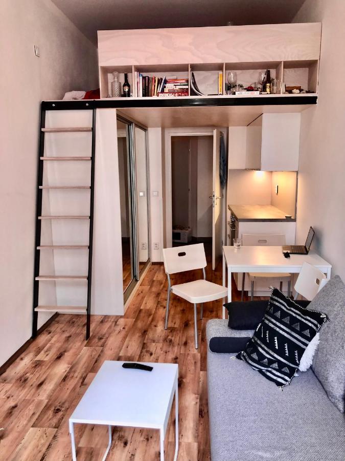 Karlin Cozy * Praga